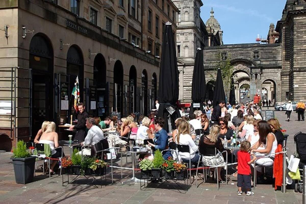 City Centre Apartment W Parking & Hyperoptic Wifi Glasgow Dış mekan fotoğraf