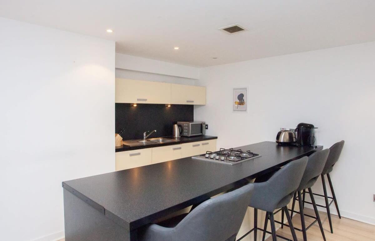City Centre Apartment W Parking & Hyperoptic Wifi Glasgow Dış mekan fotoğraf