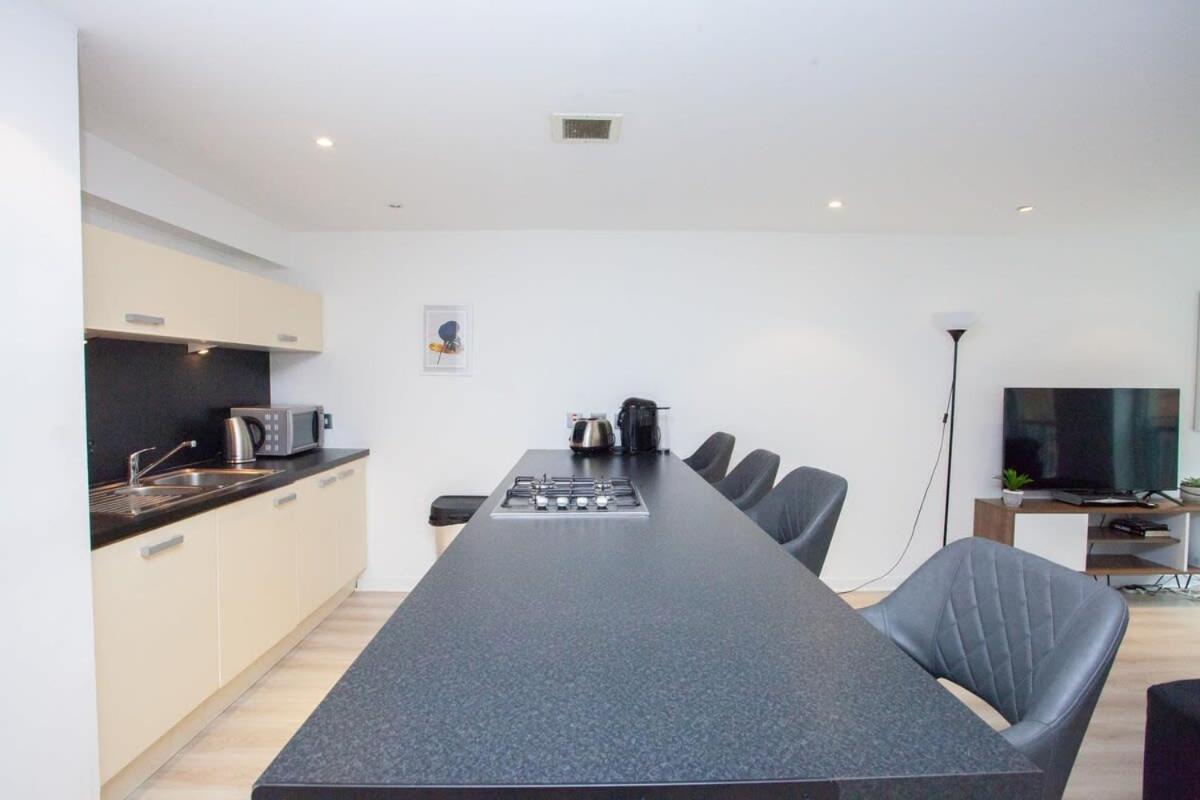 City Centre Apartment W Parking & Hyperoptic Wifi Glasgow Dış mekan fotoğraf